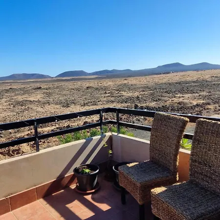 Coco - 3 Bedrooms & Stunning Sea Views Villa Lajares