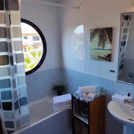Coco - 3 Bedrooms & Stunning Sea Views