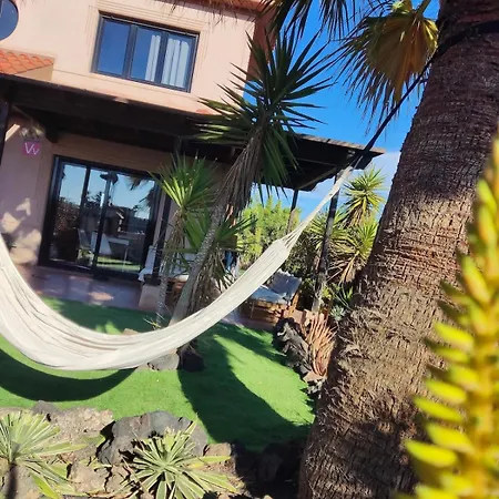 Coco - 3 Bedrooms & Stunning Sea Views *